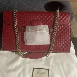 Gucci medium Microguccissima Emily Chain Shoulder bag